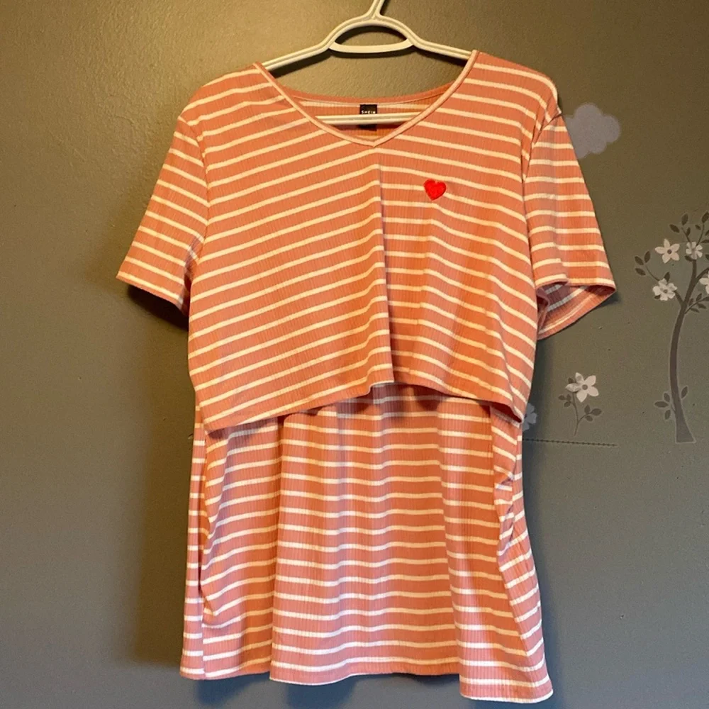 ❤️Maternity-Brand new WOT maternity and nursing top. - Picture 1 of 5